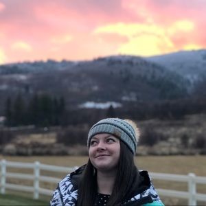 Meet your Posher, Madi